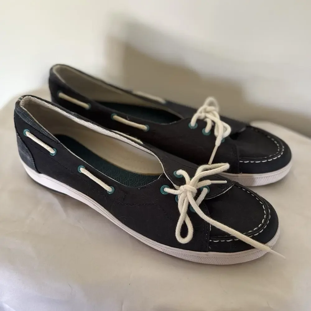 Keds Women’s Boat Shoe Flats Navy Plaid Lace Up Comfort Shoes Size 9